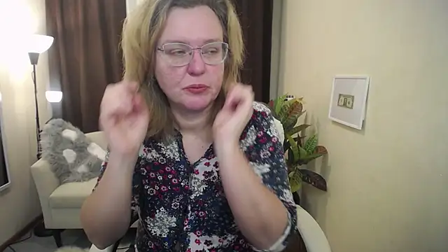 VestaWoody online show from 11.13.25