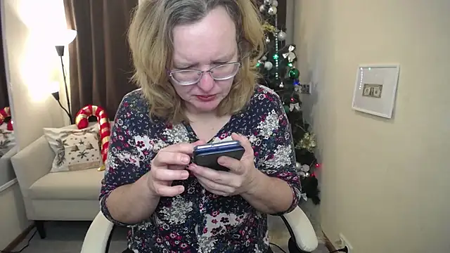 VestaWoody online show from 12.02.25