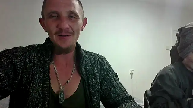 Twolatte1520 online show from 04.14.26