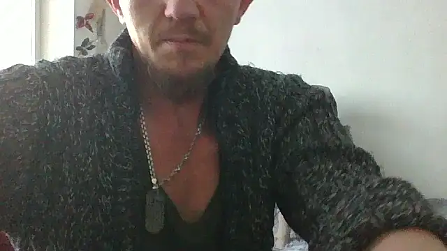 Twolatte1520 online show from 04.17.26