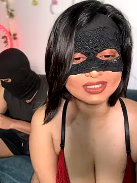 Snapshot of elza_laana chatting on 10.11.25 elza laana online show from 10.11.25