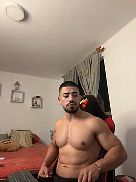 Ezzio Scolaro online show from 12.03.25