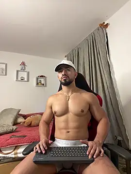 Ezzio Scolaro online show from 02.23.26