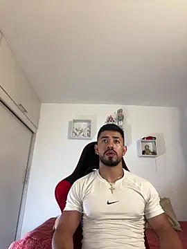 Ezzio Scolaro online show from 04.09.26