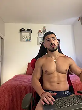 Ezzio Scolaro online show from 04.16.26