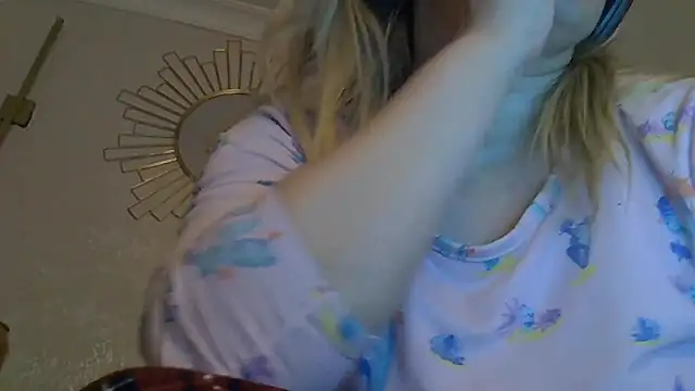 Snapshot of RebornCindy chatting on 01.10.26 RebornCindy online show from 01.10.26