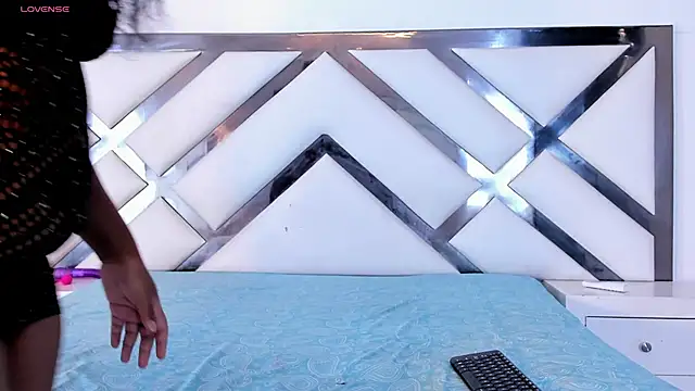 daenerysxxx online show from 11.12.25