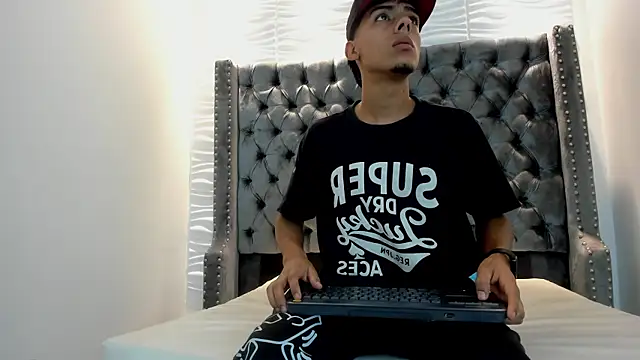 Snapshot of JACCOCK_4 chatting on 10.29.25 JACCOCK 4 online show from 10.29.25