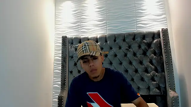 Snapshot of JACCOCK_4 chatting on 11.12.25 JACCOCK 4 online show from 11.12.25