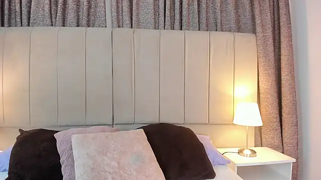 Snapshot of alahia_hank chatting on 10.15.25 alahia hank online show from 10.15.25