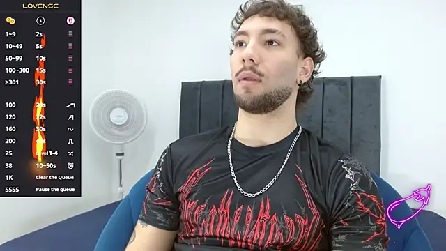 Snapshot of angel_kyrozz chatting on 01.14.26 angel kyrozz online show from 01.14.26