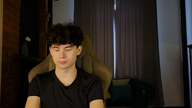 Cute Mike online show from 04.17.26