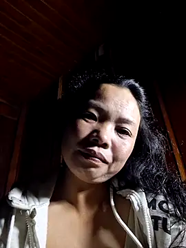 Snapshot of miomio-12 chatting on 10.08.25 miomio-12 online show from 10.08.25