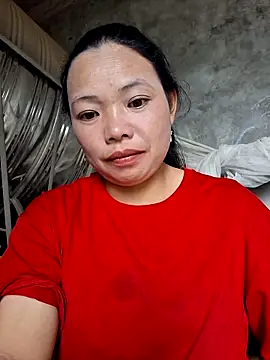 Snapshot of miomio-12 chatting on 10.14.25 miomio-12 online show from 10.14.25