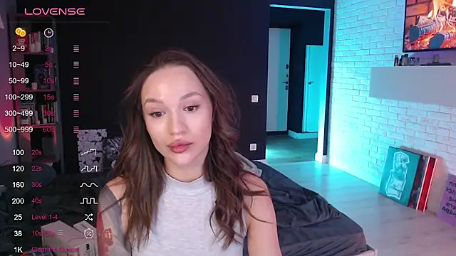 Jade Lumin online show from 11.24.25