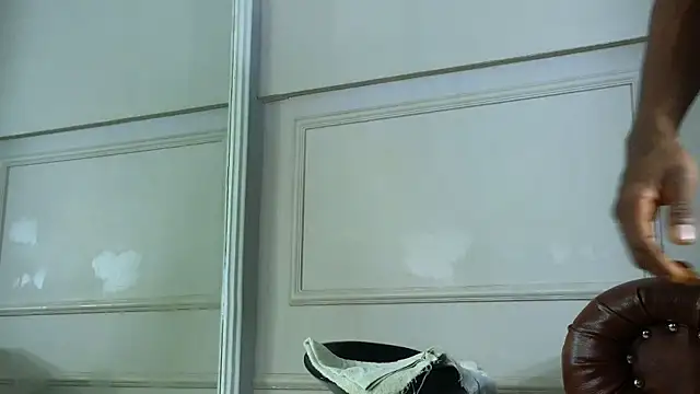 DereckWolf  online show from 10.29.25