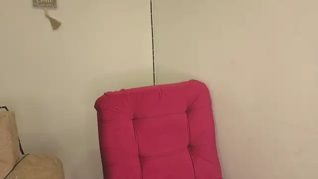 Catherine     online show from 11.28.25