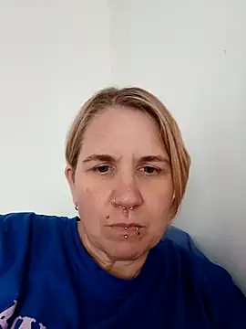 Snapshot of LaceyWestxx chatting on 10.08.25 LaceyWestxx online show from 10.08.25