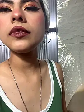 Eva Feller69 online show from 11.12.25