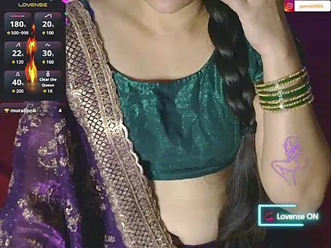 Snapshot of traditional_Jaanvi chatting on 04.23.26 traditional Jaanvi online show from 04.23.26