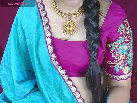 Snapshot of traditional_Jaanvi chatting on 05.01.26 traditional Jaanvi online show from 05.01.26