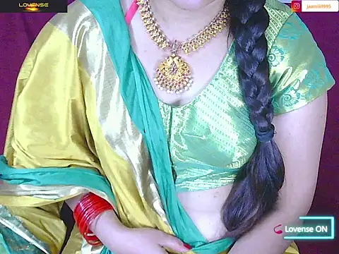 Snapshot of traditional_Jaanvi chatting on 05.08.26 traditional Jaanvi online show from 05.08.26