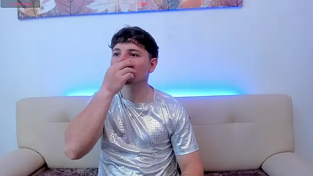 Snapshot of Leoo_Miller chatting on 10.16.25 Leoo Miller online show from 10.16.25