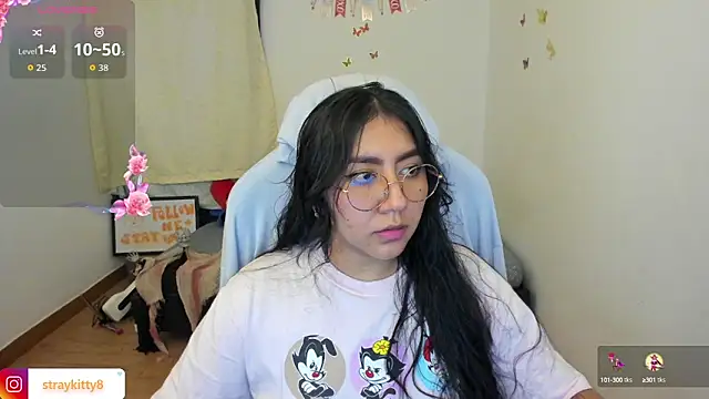 LoveLyy- online show from 10.15.25