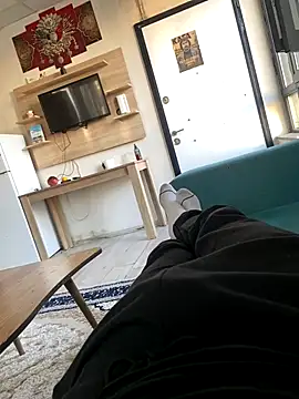 LiplikeSign724 online show from 11.20.25