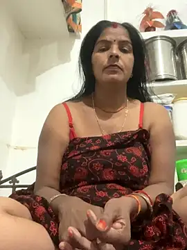 Snapshot of Sapnahot34 chatting on 11.15.25 Sapnahot34 online show from 11.15.25