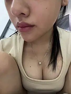 Snapshot of Titlelove chatting on 11.01.25 Titlelove online show from 11.01.25