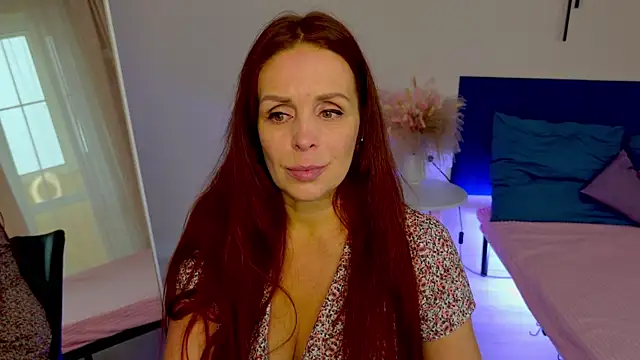 Alexis Lovely online show from 10.21.25