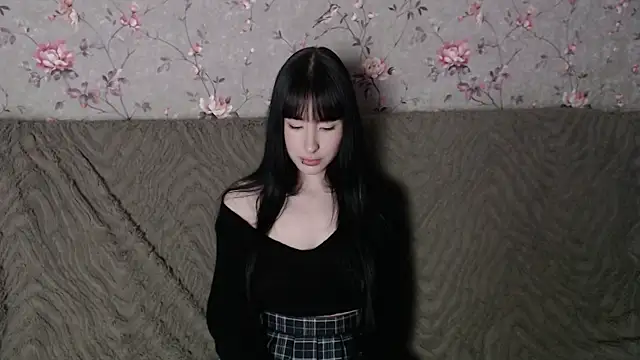 NaemiiBlush online show from 04.01.26