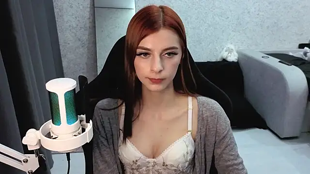 kitti sweett online show from 10.06.25