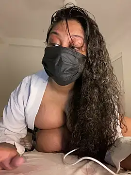 Monica  Bellucci   online show from 03.20.26