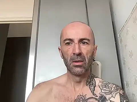 Snapshot of slave44nantes chatting on 12.02.25 slave44nantes online show from 12.02.25