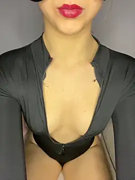 Snapshot of christalles chatting on 11.09.25 christalles online show from 11.09.25