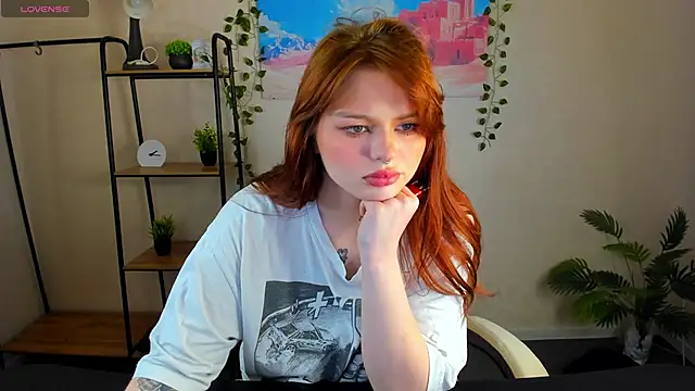 Snapshot of Barbara_Mitchel chatting on 11.26.25 Barbara Mitchel online show from 11.26.25