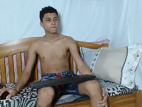 Snapshot of deivy_skinny01 chatting on 11.20.25 deivy skinny01 online show from 11.20.25