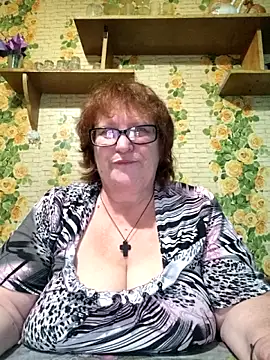 Snapshot of TATSI23 chatting on 10.14.25 TATSI23 online show from 10.14.25