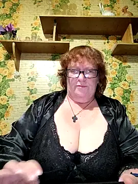 Snapshot of TATSI23 chatting on 10.23.25 TATSI23 online show from 10.23.25