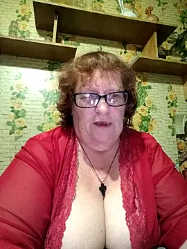 Snapshot of TATSI23 chatting on 10.29.25 TATSI23 online show from 10.29.25