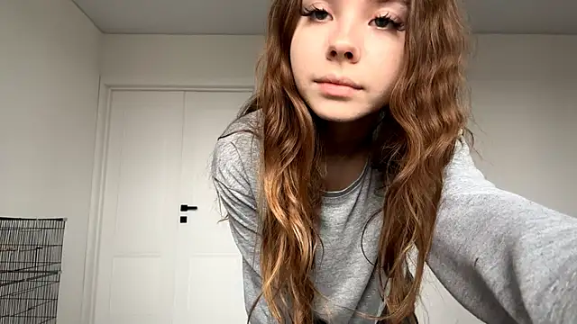 EhtelBiondi online show from 10.29.25