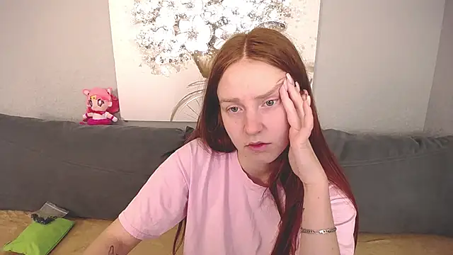 Evarey  online show from 10.20.25