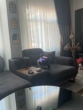 Snapshot of Teengirlmiaa chatting on 12.17.25 Teengirlmiaa online show from 12.17.25