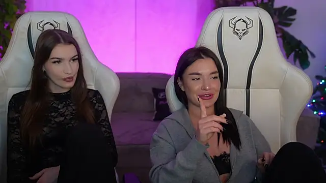 Jane Love054 online show from 12.17.25