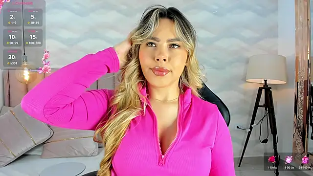 Snapshot of Katya_blonde chatting on 11.05.25 Katya blonde online show from 11.05.25