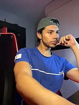 Snapshot of ErosDominant chatting on 10.19.25 ErosDominant online show from 10.19.25