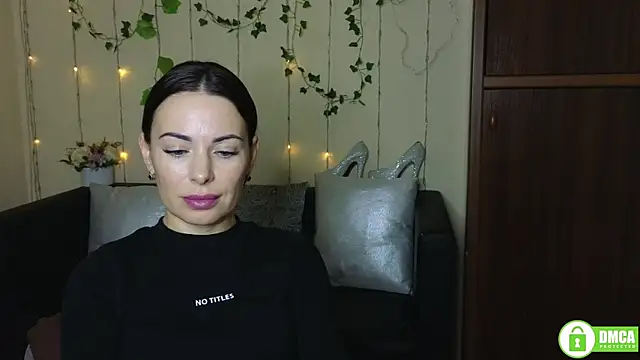 Snapshot of Rita_lovvylyou chatting on 10.22.25 Rita lovvylyou online show from 10.22.25