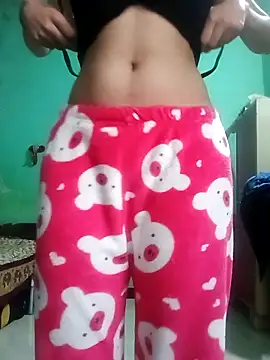 Snapshot of Hornyme18 chatting on 11.29.25 Hornyme18 online show from 11.29.25